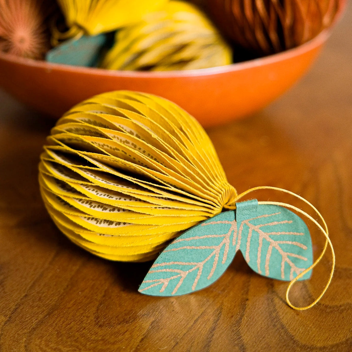 East End Press Honeycomb Fruit Decoration