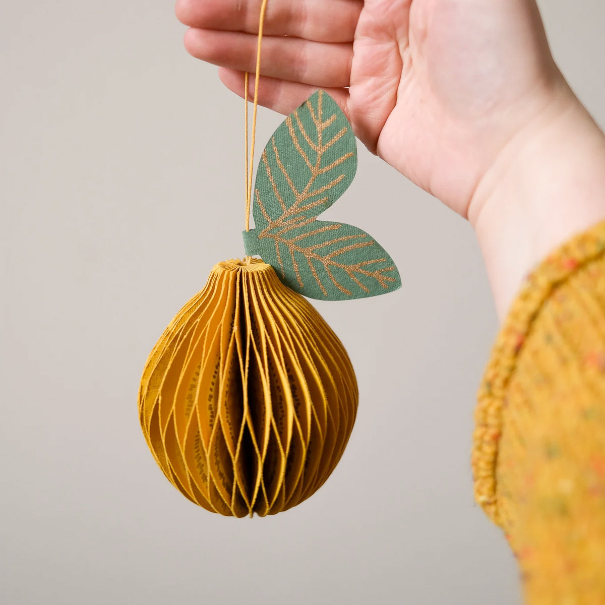 East End Press Honeycomb Fruit Decoration