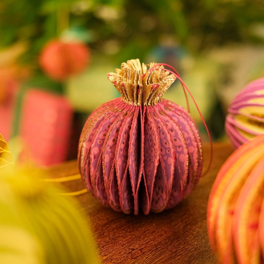 East End Press Honeycomb Fruit Decoration