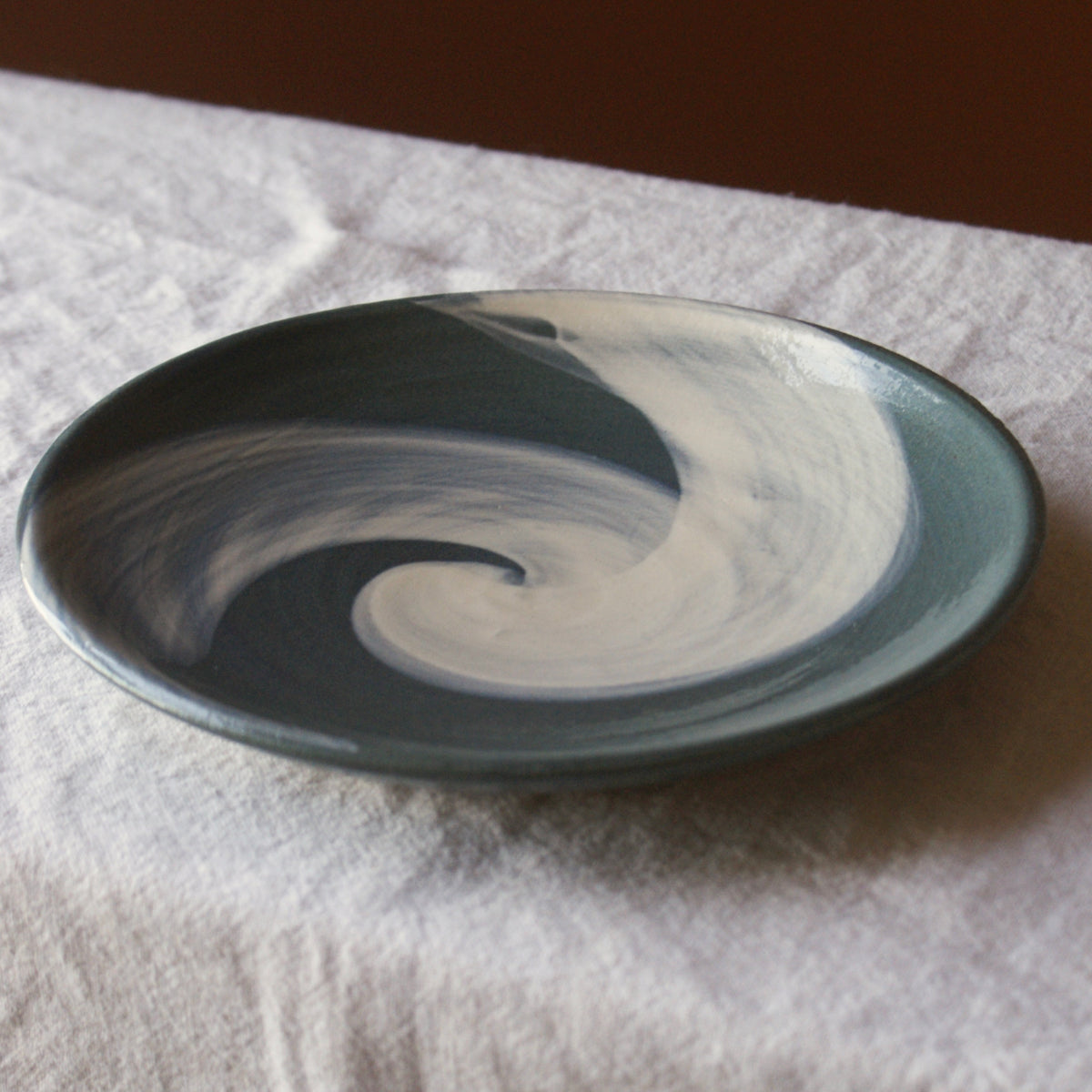 Kneeboneware Wave Side Plate