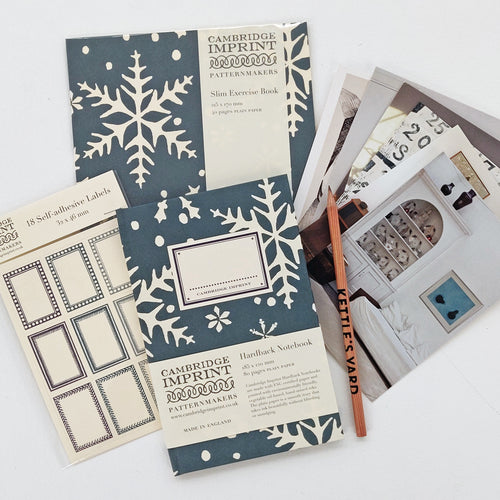 Cambridge Imprint Stationery Letterbox Gift Set - Snowflake